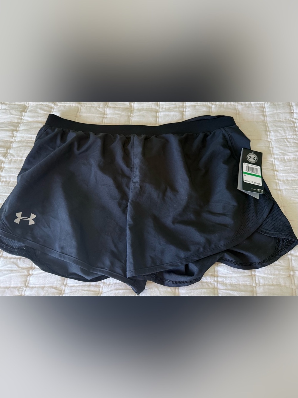 Under Armour HeatGear Athletic Shorts – Black – Women’s Large – NWT